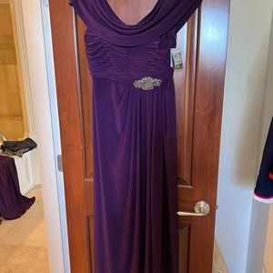 Women’s PURPLE/Eggplant colored formal dress.